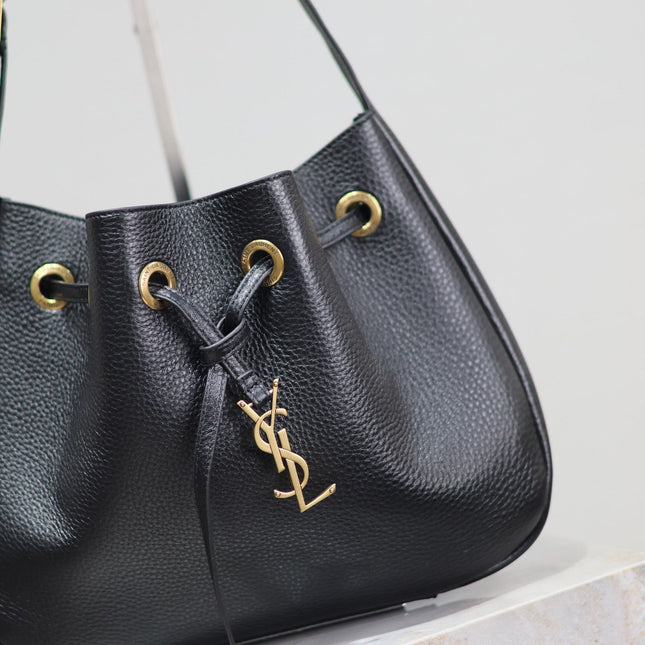 PARIS VII SMALL HOBO 30 IN BLACK GRAINED LEATHER GOLD HARDWARE