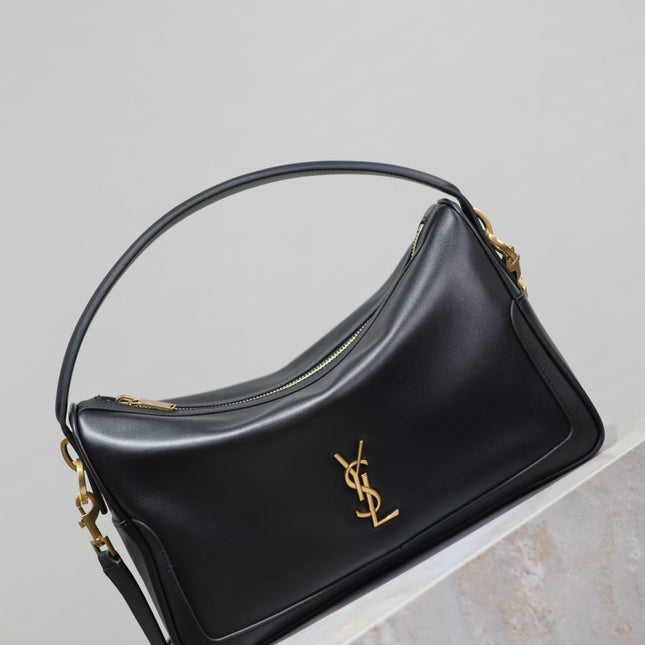 CAMERA SUPPLE BAG 28 IN BLACK SMOOTH LAMBSKIN GOLD HARDWARE