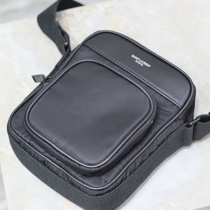 CITY MINI CAMERA BAG 18 IN BLACK ECONYL