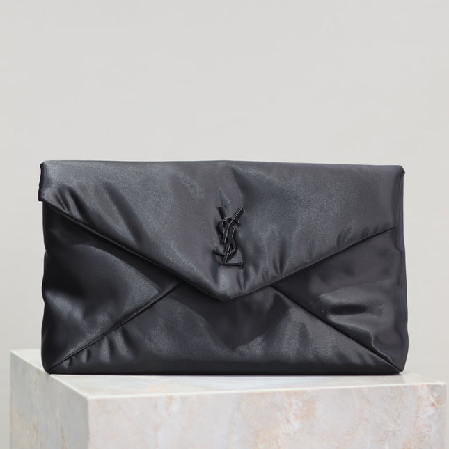 ENVELOPE CLUTCH 29 IN BLACK NYLON BLACK LOGO
