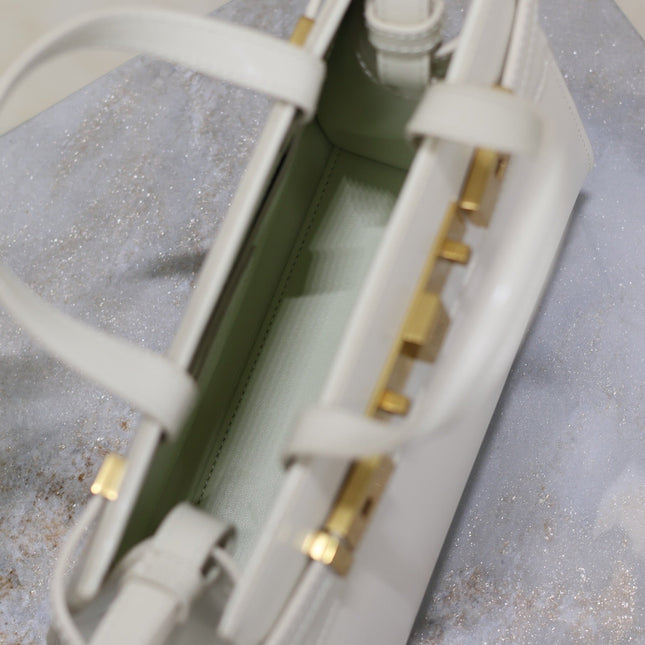 MANHATTAN SMALL TOP HANDLE BAG 21 IN WHITE CALFSKIN GOLD HARDWARE