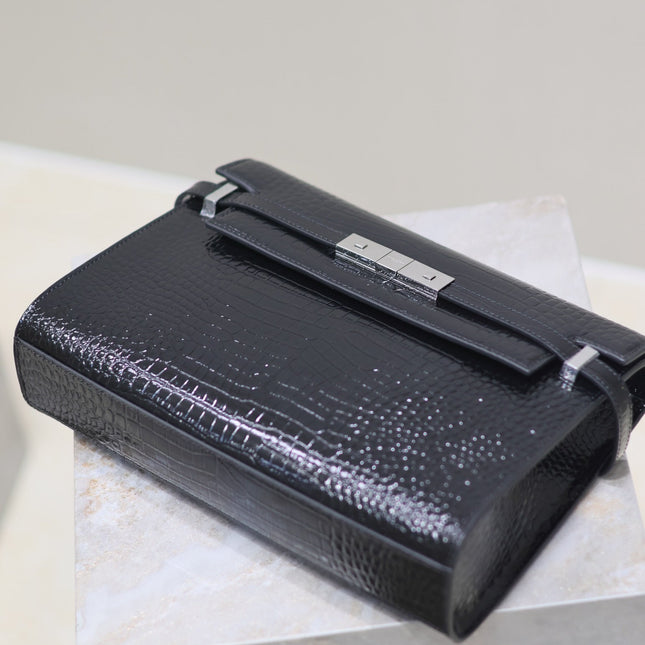 MANHATTAN MEDIUM 29 IN BLACK CROCODILE-EMBOSSED CALFSKIN SILVER BUCKLE