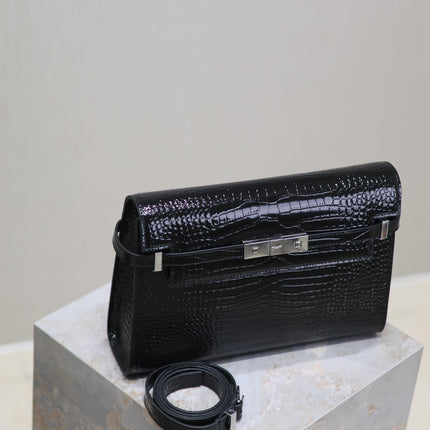 MANHATTAN MEDIUM 29 IN BLACK CROCODILE-EMBOSSED CALFSKIN SILVER BUCKLE