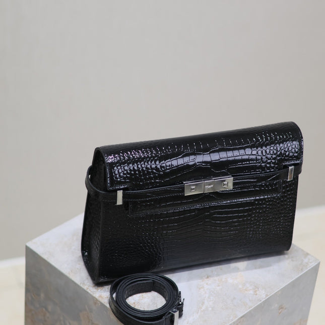 MANHATTAN MEDIUM 29 IN BLACK CROCODILE-EMBOSSED CALFSKIN SILVER BUCKLE