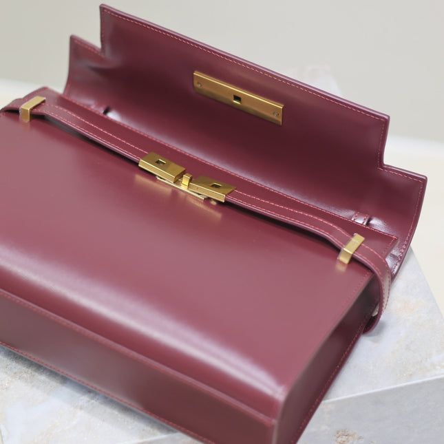 MANHATTAN MEDIUM 29 IN WINE RED SMOOTH CALFSKIN GOLD BUCKLE