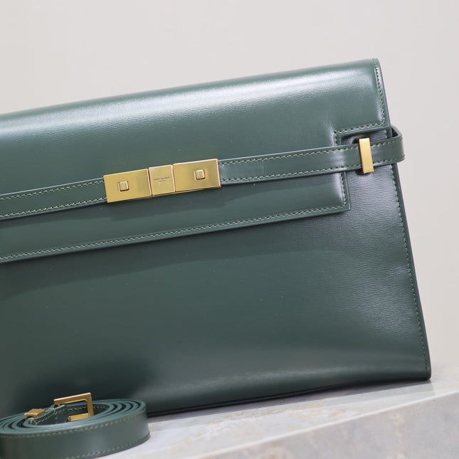MANHATTAN MEDIUM 29 IN SACRAMENTO GREEN SMOOTH CALFSKIN GOLD BUCKLE