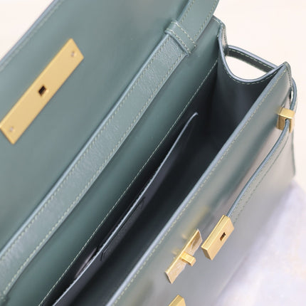 MANHATTAN MEDIUM 29 IN SACRAMENTO GREEN SMOOTH CALFSKIN GOLD BUCKLE