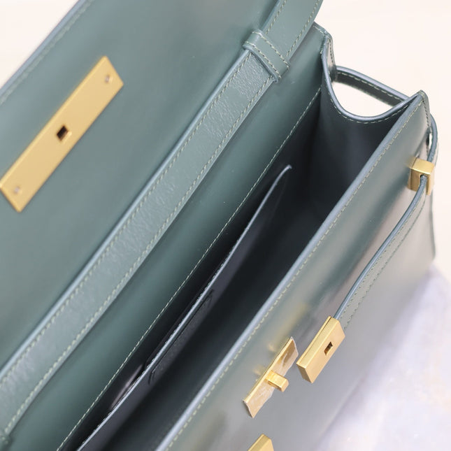 MANHATTAN MEDIUM 29 IN SACRAMENTO GREEN SMOOTH CALFSKIN GOLD BUCKLE