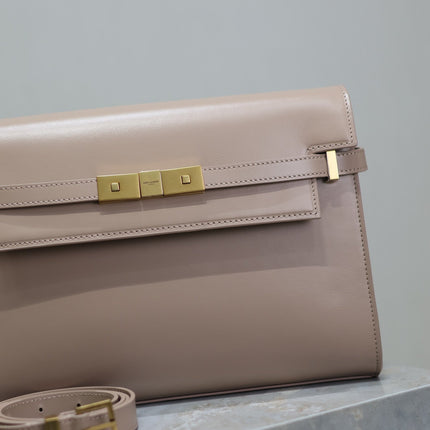 MANHATTAN MEDIUM 29 IN DARK BEIGE SMOOTH CALFSKIN GOLD BUCKLE