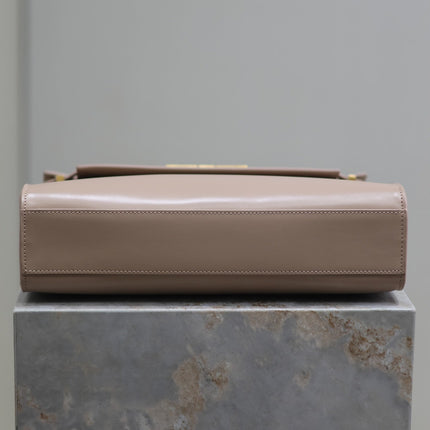 MANHATTAN MEDIUM 29 IN DARK BEIGE SMOOTH CALFSKIN GOLD BUCKLE