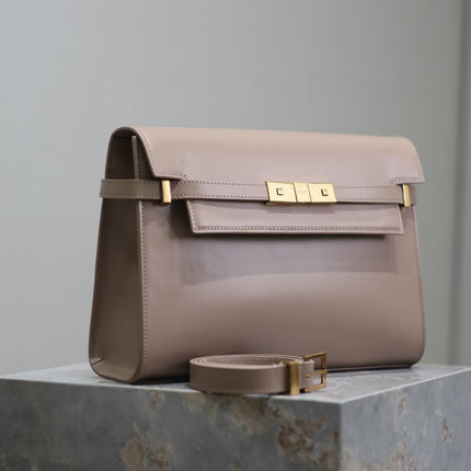 MANHATTAN MEDIUM 29 IN DARK BEIGE SMOOTH CALFSKIN GOLD BUCKLE