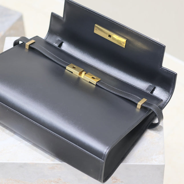 MANHATTAN MEDIUM 29 IN BLACK SMOOTH CALFSKIN GOLD BUCKLE