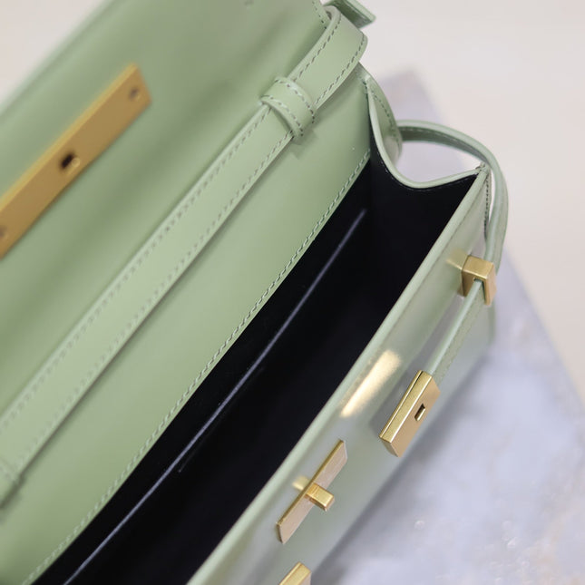 MANHATTAN SMALL 24 IN OLIVE GREEN SMOOTH LAMBSKIN GOLD HARDWARE