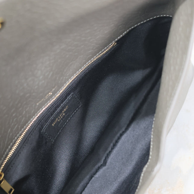ENVELOPE CLUTCH 29 IN KOMBU GREEN LAMBSKIN COPPER LOGO