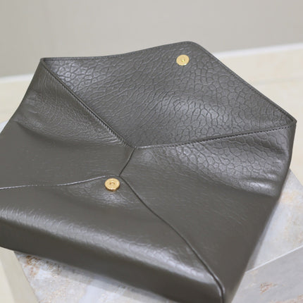 ENVELOPE CLUTCH 29 IN KOMBU GREEN LAMBSKIN COPPER LOGO