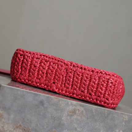 LE 5 À 7 BAG  19 IN MAGENTA PINK WOVEN RAFFIA