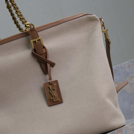 TRAVEL BAG 48 IN WHITE CANVAS AND BROWN LEATHER TRIM GOLD HARDWARE