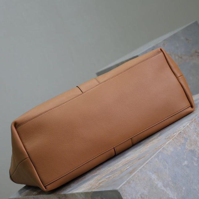 TOTE BAG 50 IN CINNAMON BROWN CALFSKIN