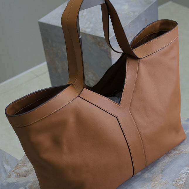 TOTE BAG 50 IN CINNAMON BROWN CALFSKIN
