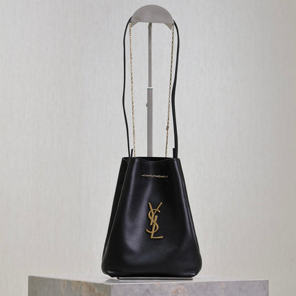POCHON BUCKET BAG 20 IN BLACK LAMBSKIN GOLD HARDWARE