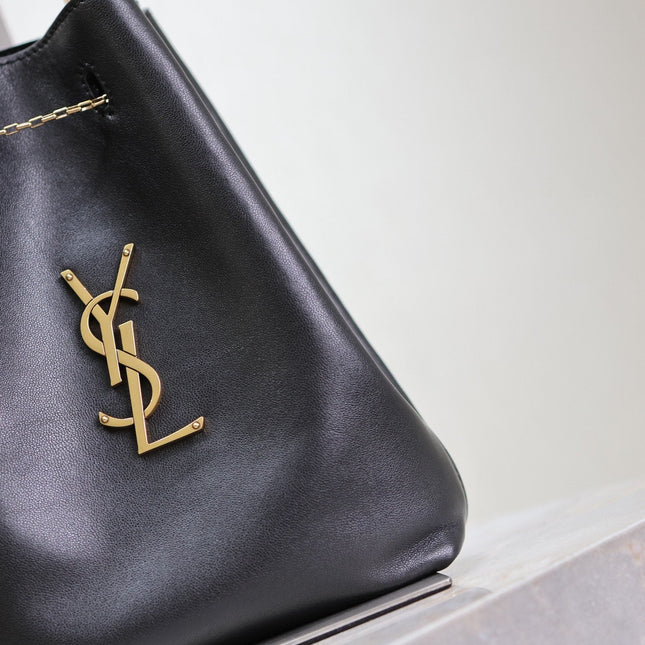 POCHON BUCKET BAG 20 IN BLACK LAMBSKIN GOLD HARDWARE