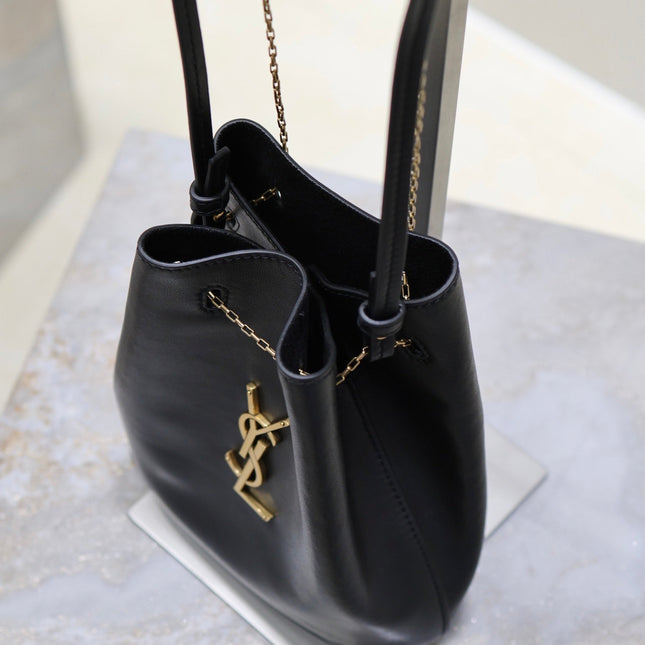 POCHON BUCKET BAG 20 IN BLACK LAMBSKIN GOLD HARDWARE