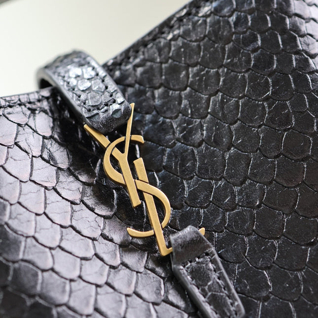 LE 37 MINI BAG 15 IN BLACK SNAKE PATTERN CALFSKIN