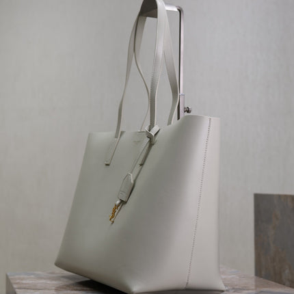 SHOPPING TOTE BAG 38 IN WHITE CALFSKIN