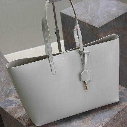 SHOPPING TOTE BAG 38 IN WHITE CALFSKIN