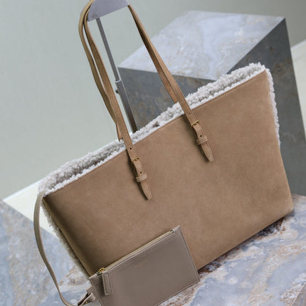 SHOPPING TOTE BAG 38 IN TAN BROWN SUEDE AND WHITE SHEARLING TRIM