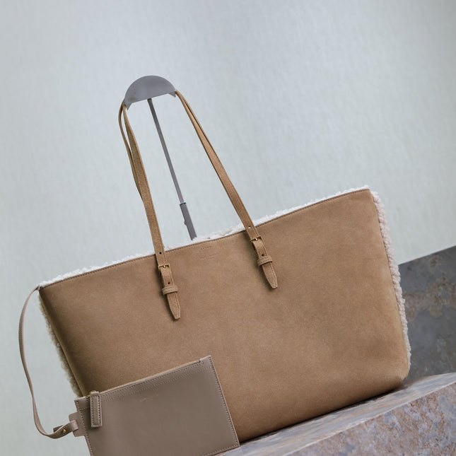 SHOPPING TOTE BAG 38 IN TAN BROWN SUEDE AND WHITE SHEARLING TRIM