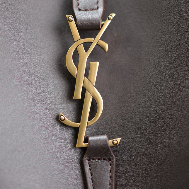 LE 37 MEDIUM BUCKET BAG 26 IN BRUNETTE BROWN CALFSKIN GOLD HARDWARE