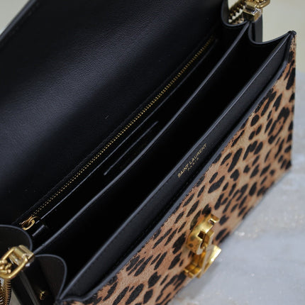 CASSANDRA CHAIN BAG 22 IN LEOPARD PRINT CALFSKIN GOLD HARDWARE