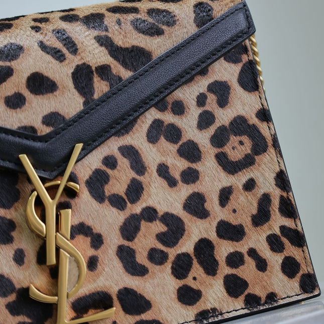 CASSANDRA CHAIN BAG 22 IN LEOPARD PRINT CALFSKIN GOLD HARDWARE