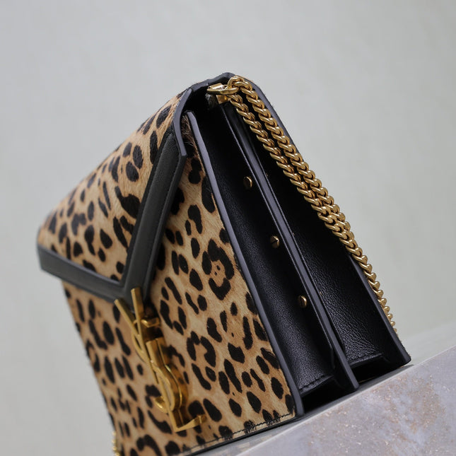 CASSANDRA CHAIN BAG 22 IN LEOPARD PRINT CALFSKIN GOLD HARDWARE