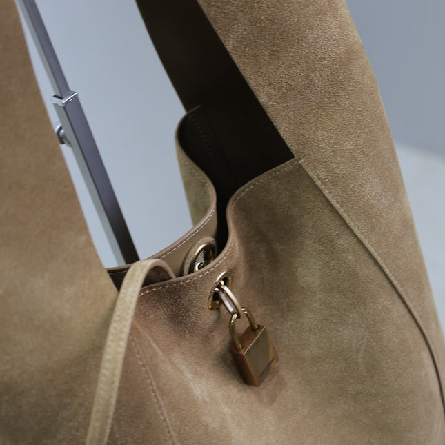 TANGER HOBO BAG 27 IN PEANUT BROWN SUEDE