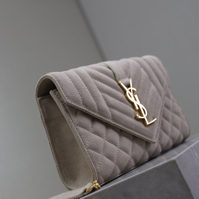 ENVELOPE SMALL CHAIN BAG 22 IN BEIGE SUEDE GOLD HARDWARE