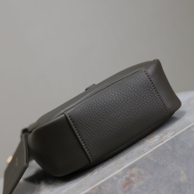 LE 5 À 7 MINI BAG 16 IN KHAKI GREEN LAMBSKIN