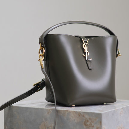LE 37 SMALL BUCKET BAG 20 IN KHAKI GREEN CALFSKIN GOLD HARDWARE