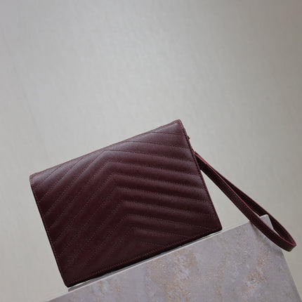 CASSANDRE CLUTCH 21 IN BORDEAUX RED LAMBSKIN GOLD HARDWARE