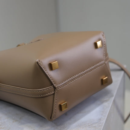 LE 37 MINI BUCKET BAG 15 IN BROWN CALFSKIN GOLD HARDWARE