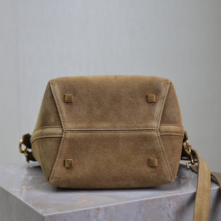 LE 37 SMALL BUCKET BAG 20 IN DIRT BROWN SUEDE