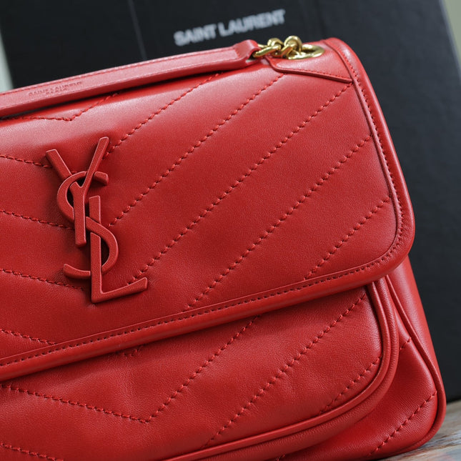 NIKI MEDIUM 28 IN CLASSIC RED LAMBSKIN GOLD HARDWARE