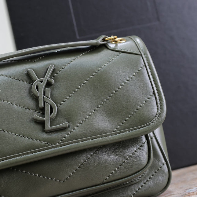 NIKI BABY 22 IN UNIFORM GREEN LAMBSKIN GOLD CHAIN