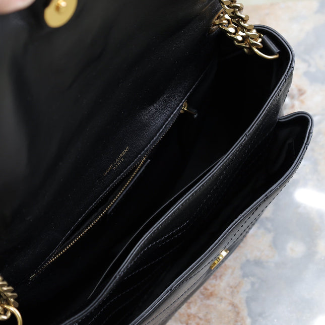 NIKI MEDIUM 28 IN BLACK LAMBSKIN BLACK LOGO GOLD CHAIN