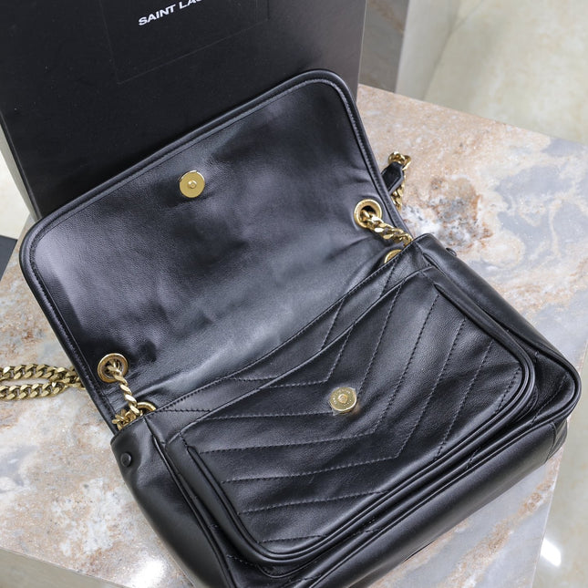 NIKI MEDIUM 28 IN BLACK LAMBSKIN BLACK LOGO GOLD CHAIN