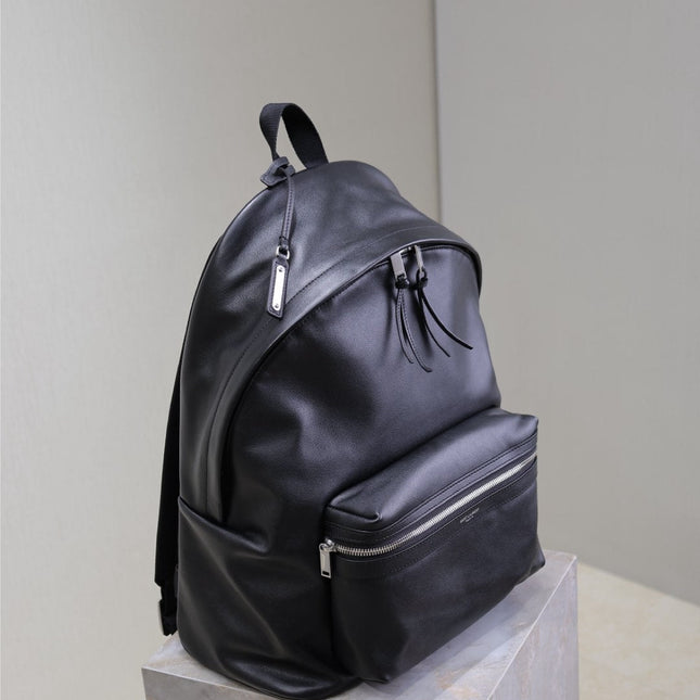 CITY BACKPACK 38 IN BLACK CALFSKIN