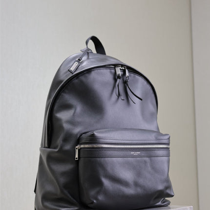 CITY BACKPACK 38 IN BLACK CALFSKIN