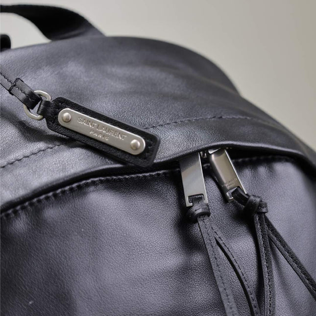 CITY BACKPACK 35 IN BLACK CALFSKIN