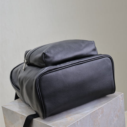 CITY BACKPACK 35 IN BLACK CALFSKIN